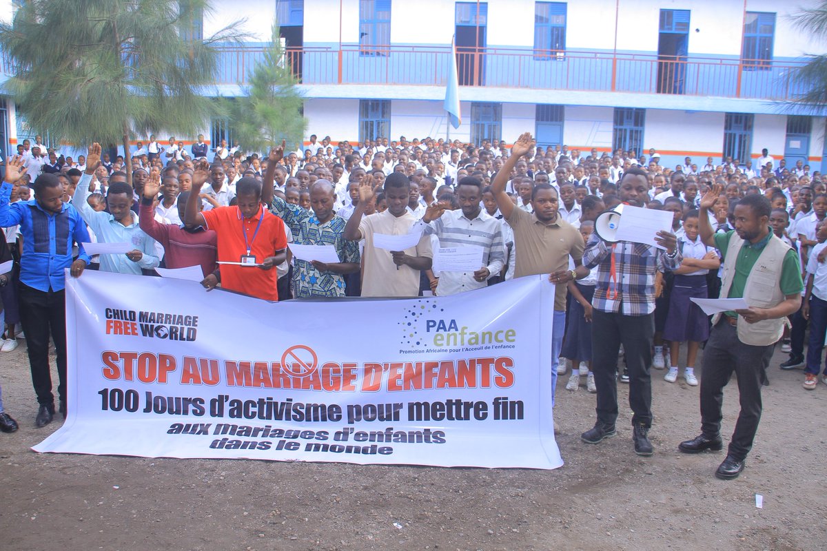 PAAenfance's tweet photo. STOP AU MARIAGE D'ENFANTS | ENGAGEMENT SCOLAIRE
Après la campagne numérique #100JoursDActivisme, PAAenfance est désormais en première ligne sur le terrain. 
1567 élèves disent NON au mariage des enfants et OUI à l’éducation, à l’avenir et à leurs droits.
#childmarriagefreeworld https://t.co/cPfEsBGCbD