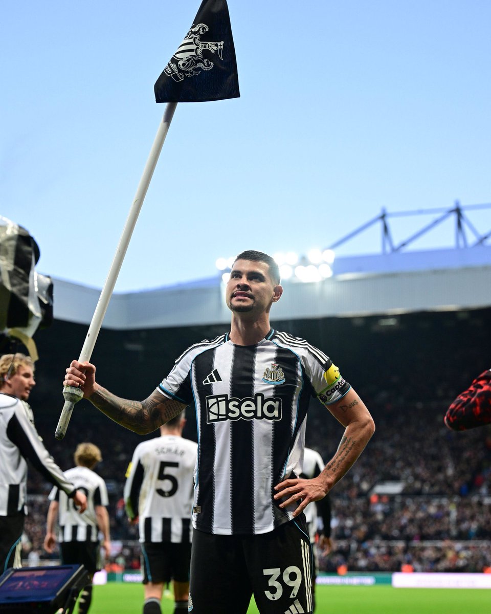 andysixsmithtv's tweet image. ⚫️⚪️ Eddie Howe press conference headlines ahead of Newcastle Utd v Villa 

⏳ Will give Bruno, ‘every chance of playing on Sunday’ with extent of injury still unknown. “We hope it’s not serious.”

🔜 Dan Burn a ‘possible’ for the Villa game - he’s back training full contact…