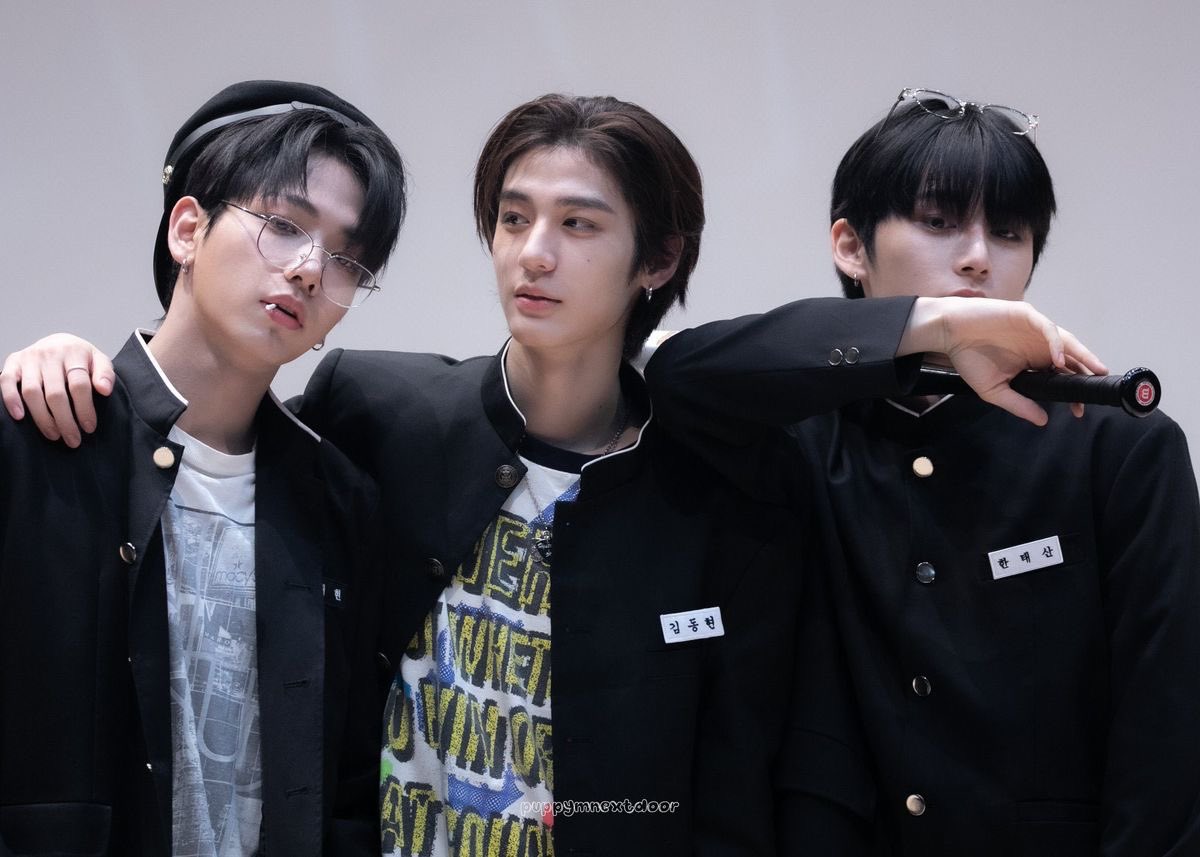 내 동동재 묶어놓으면 세상개양아치오빠들따로없는데 셋이 찍은 컨텐츠 > 새벽에막딩이재우고수능도시락싸주기 << ㅇㅈㄹ 다죽자임