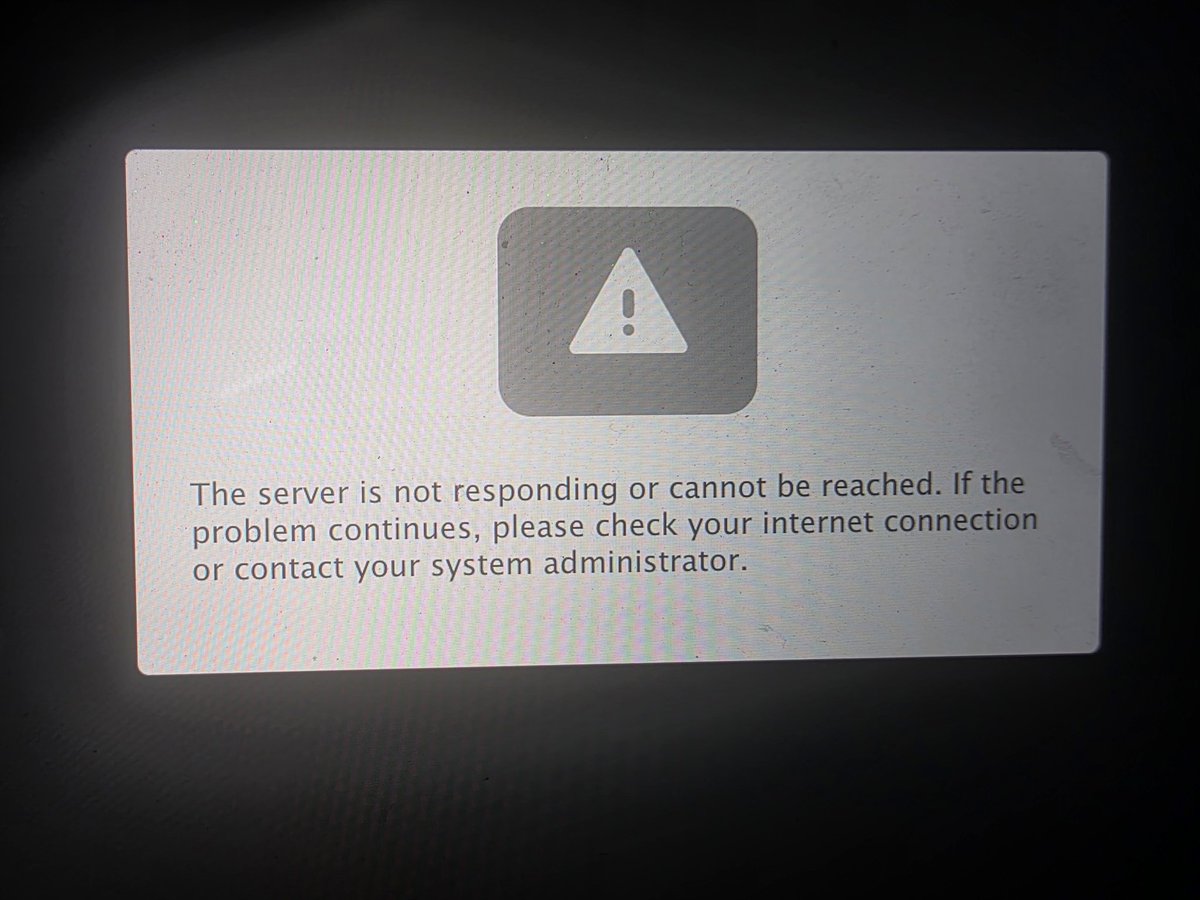 Actionpixsa's tweet photo. @MWEBTweets  you are my system administrator,  help https://t.co/5VC8mTM15U