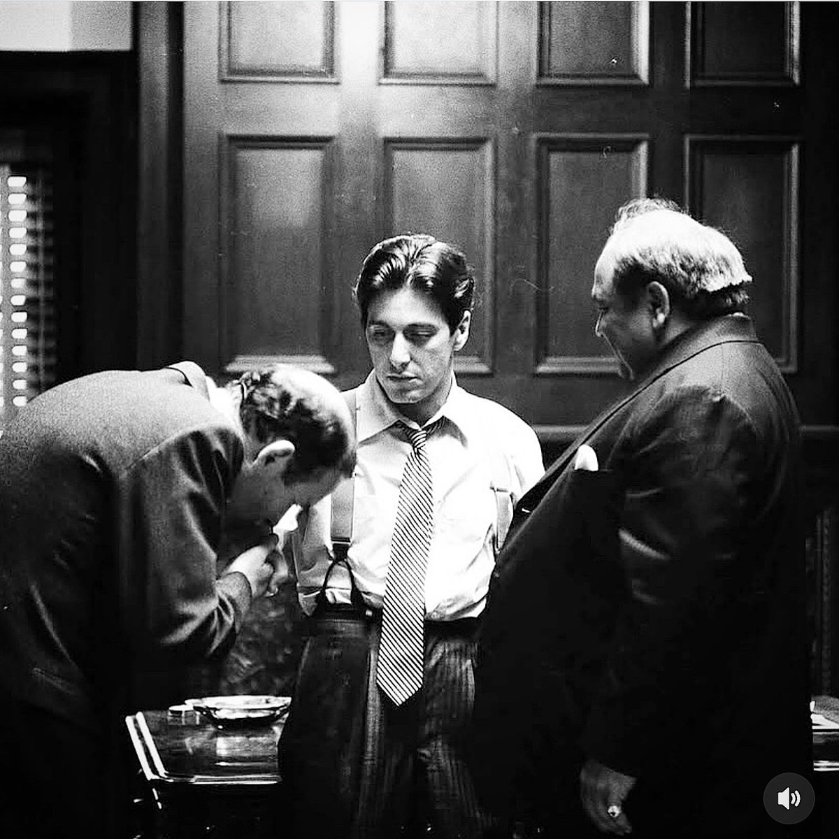 AlexTran677026's tweet image. 𝐃𝐨𝐧 𝐂𝐨𝐫𝐥𝐞𝐨𝐧𝐞 🌹