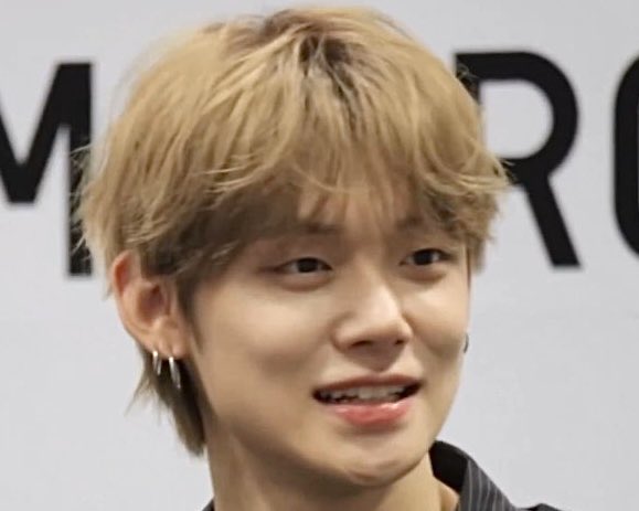 summer_yeonjun's tweet photo. 자꾸 어떤 강아지생각나서 개터짐 https://t.co/v9j7Y9zJ9J
