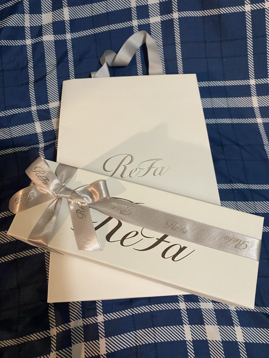 誕生日プレゼントいただきました
バイバイするときにサプライズでびっくりした
うれちい