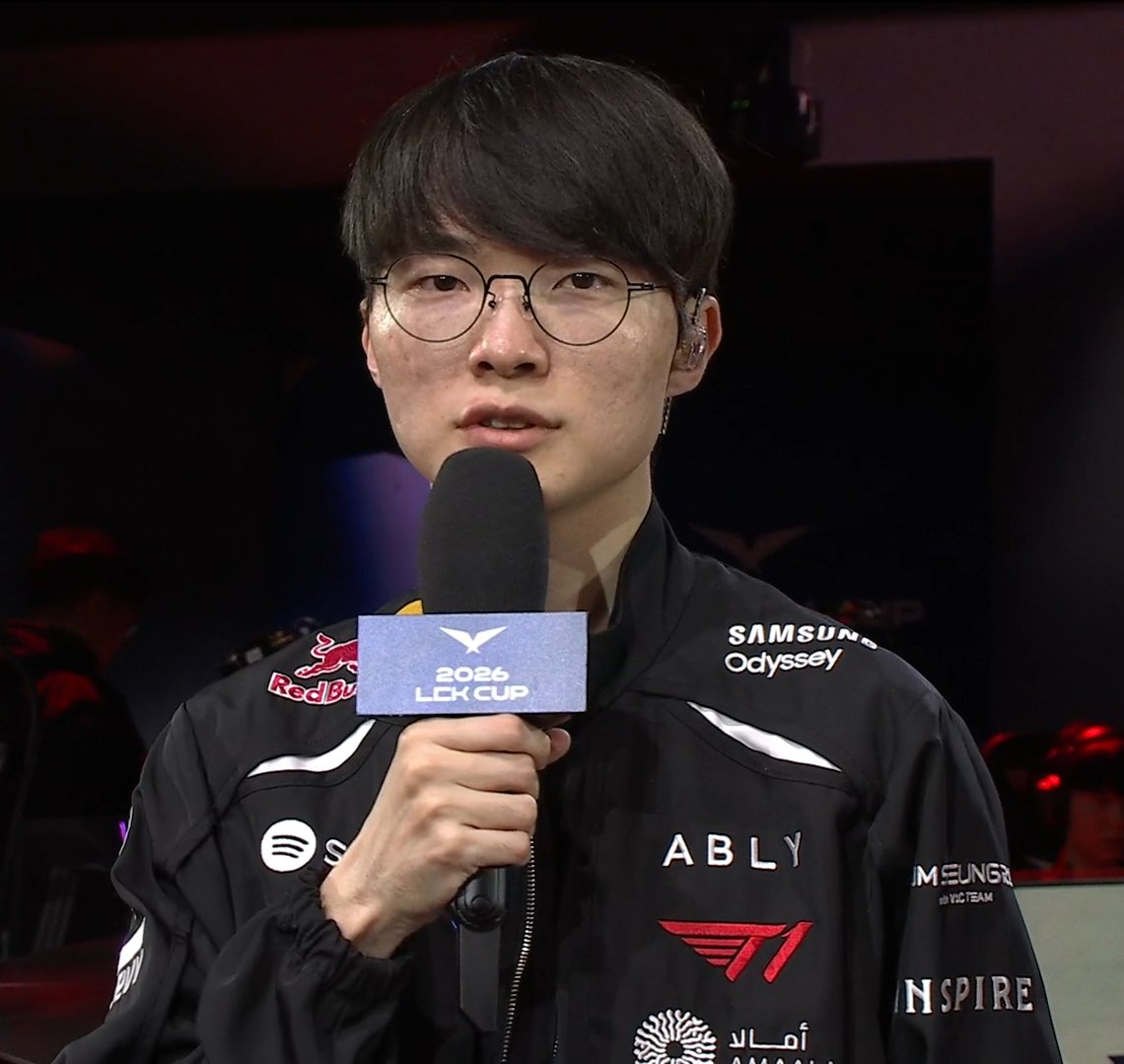 onerpeyz's tweet image. they were trying to avoid trades in game 2 but because of the "incidents" it made the game very difficult, but they STILL CAME BACK??????????