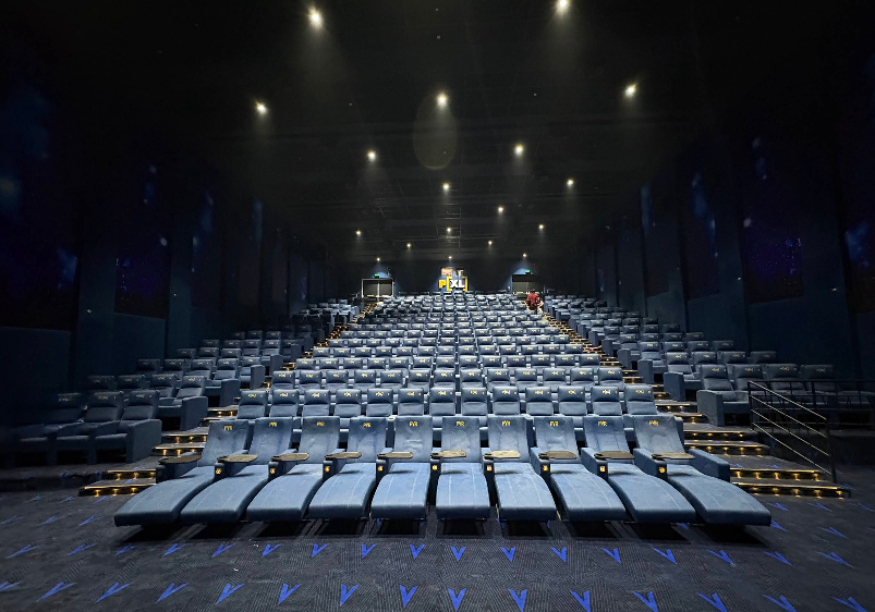 ChennuSridhar's tweet image. #PVR INOX strengthens its #Hyderabad footprint with the opening of a 9-screen multiplex at #LakeshoreMall, #Kukatpally today

🔹 18th cinema in the city
🔹 Total screens reach 111
🔹 1,476-seat capacity
🔹 Featuring P[XL] with Laser, Playhouse, 4K Laser Projection, Real-D 3D &amp;amp;