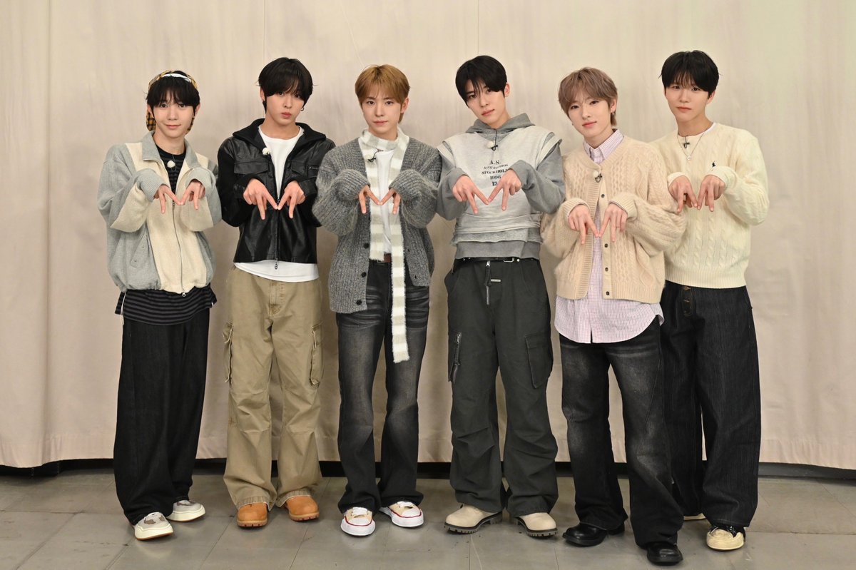 NCT_OFFICIAL_JP's tweet image. 📺 NCT WISHがテレビ朝日「M:ZINE(エンジン)」

今夜3週目放送📡
「M:ZINE(エンジン)」だけで観られる初のアリーナ公演での「Hello Mellow」パフォーマンス映像も👋

1/25(日)昼12時～はCSテレ朝チャンネル１で完全版を放送！

ぜひご覧ください💫

@MZINE_tvasahi
#MZINE
#NCTWISH #WISHLIST…