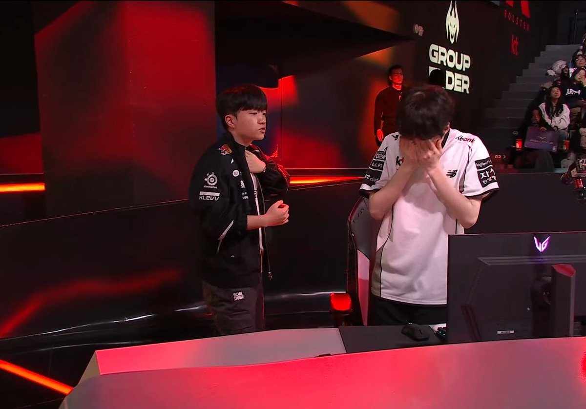 illyartoys's tweet photo. How to destroy your enemy mental forever :
1. Give them soul
2. Give them 2x baron
3. Give them all of our turrets
4. Give them all the kills
5. We just camping and killing minions
6. We steal 1 elder dragon
7. We slay them all in one sweep
#t1win #doran #oner #faker #peyz #keria https://t.co/jc0rMbhGGP