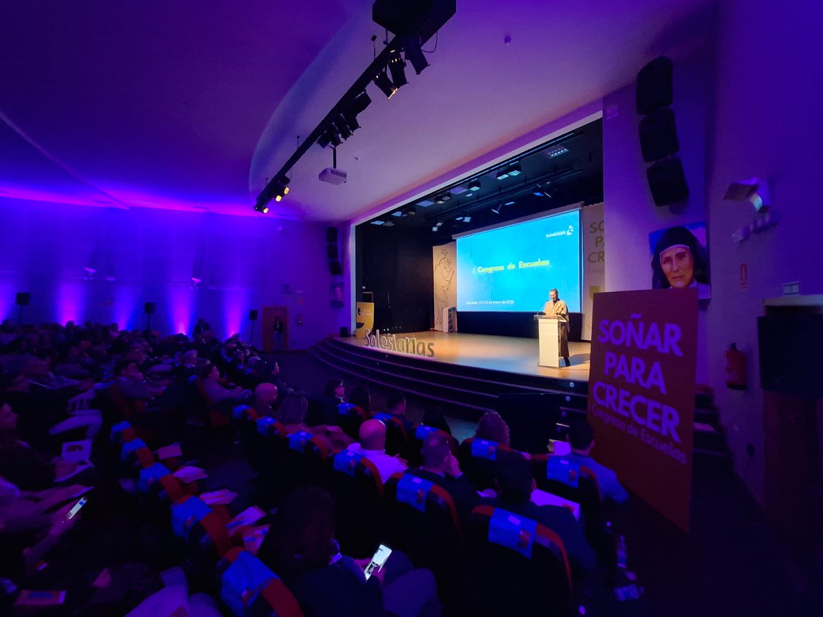 <a href="/SalesianasALC/">Salesianas Alicante</a> <a href="/ObispoMunilla/">Jose Ignacio Munilla</a> <a href="/Diocesisoa/">Diócesis Orihuela-Alicante</a> Mari Carmen de España, concejala de Educación de <a href="/alicanteayto/">Ayuntamiento Alicante</a>, recuerda la huella que le dejó <a href="/SalesianasALC/">Salesianas Alicante</a>: "Marcó mi formación, mi carácter y mis valores". Con el #CongresoSalesianas, "renovamos nuestro compromiso con la educación". 

#SoñarParaCrecer #ATiTeLasConfío #Confía