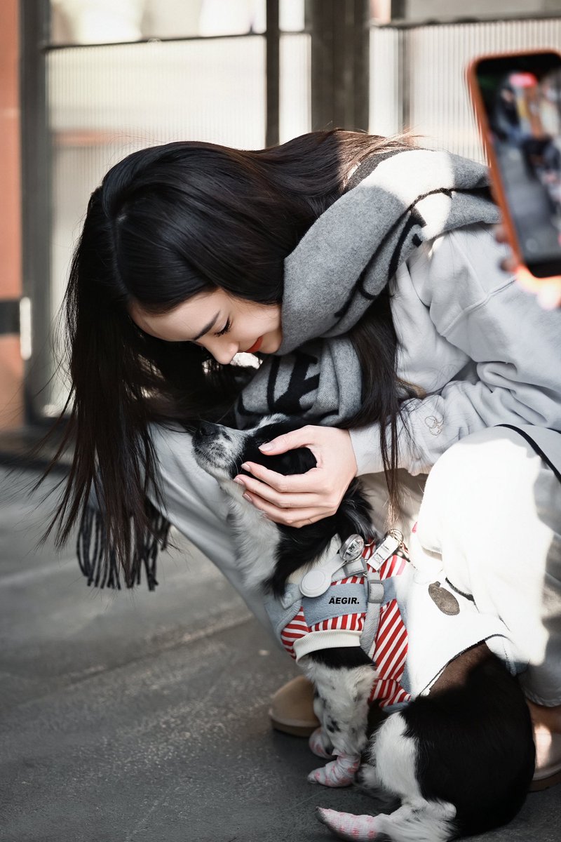 AEGIRumhpr's tweet image. I like this moment🐾

#GinJay 
#aangelinaass