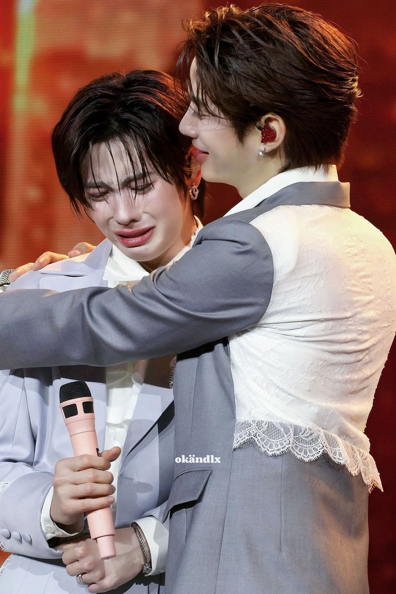 Cry Babies🥺

KNP TFO CONCERT
#KhemjiraConcertDay1
#TLE_mtm <a href="/TLE_mtm/">TLE.MTM</a> 
#Firstone <a href="/firstone_wnk/">FirstOne</a>
#TleFirstone #เติ้ลเฟิร์สวัน