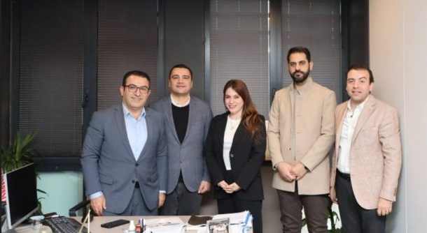 GazetesiHatay's tweet photo. İmrek: Genç iş insanlarının vizyonu geleceğe umut oluyor @halitimrek 
https://t.co/QI7O80yxSJ https://t.co/t8a1QX1Fh4