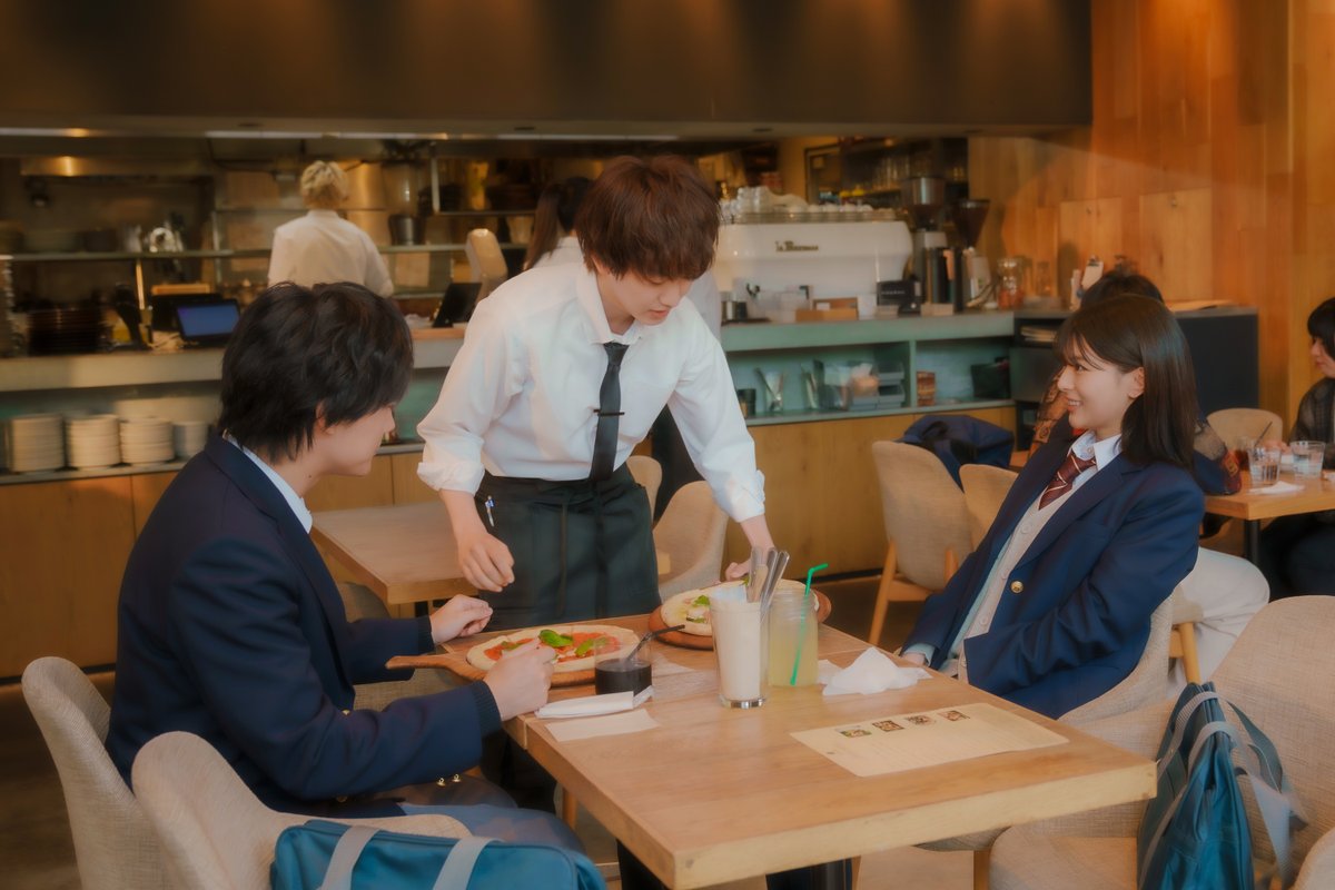 strobe_edge_wow's tweet photo. 🌈#ストロボ・エッジ  Season２🌱

先週の〈第２話〉では...❣️
双葉（#出口夏希）と 洸（#櫻井海音）が 
「ストロボ・エッジ」の世界に登場🤭🩵

そんな双葉と洸が ”アオハル” を紡いだ
#WOWOW「#アオハライド  Season１＆２」
〈シリーズ全話〉が、今だけ...❗️
TVer で【期間限定】一挙配信中です🥳🎉
🔗https://t.co/kSd8UX9rdH 

もうすぐ配信を終えてしまうので...⚠️
まだ観ることができていない方や
もう一度、観ておきたい...‼️という方は
今のうちにたくさん観ちゃってくださいね☺️💕

このあと〈第３話〉が始まる前に
#TVer で〈第２話〉もチェックしておこう✨
（次はいつ双葉と洸が出てくるかな...❔🫣🫧）

📍TVer 
　 Season２〈第１・２話〉配信中✅
🔗https://t.co/Fj3DmCgDxA 

📍WOWOWオンデマンド 
　 最終話までの 〈全６話〉を一挙配信中✅
🔗https://t.co/cXmSJK41tx 

#咲坂伊緒  #WOWOW