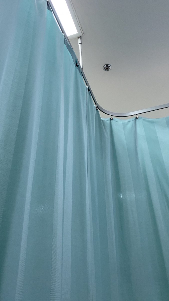 Nn28i's tweet image. يا رب، بيدك الشفاء ولا شفاء إلا شفاؤك، فأنزل رحمتك على عبدك الضعيف.

#يوم_الجمعة