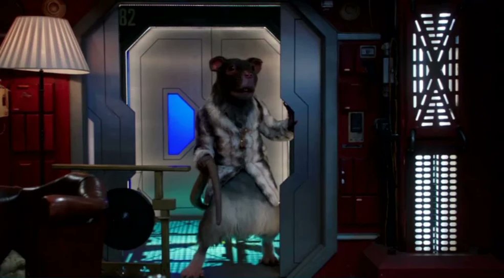 Mr Rat is here for dinner.

Who? 

#RDPOTD📸 #RedDwarf