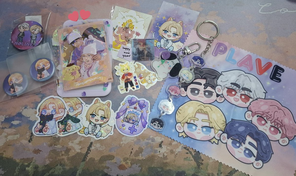 error404NF__'s tweet image. เปิดกล่องมาตกใจจริง ๆ ค่ะคุณน้ำ อัดแน่นสุด ๆ 😭😭 ขอบคุณที่ทำให้เมได้มีนยังนยังจึกับเขาสักทีค่ะ ขอบคุณสำหรับของขวัญและกอว.ปีใหม่ด้วยนะคะ น่ารักน่าอมทุกชิ้นเลยยย  🙇‍♀️💜✨️  #kejoko_giveaway