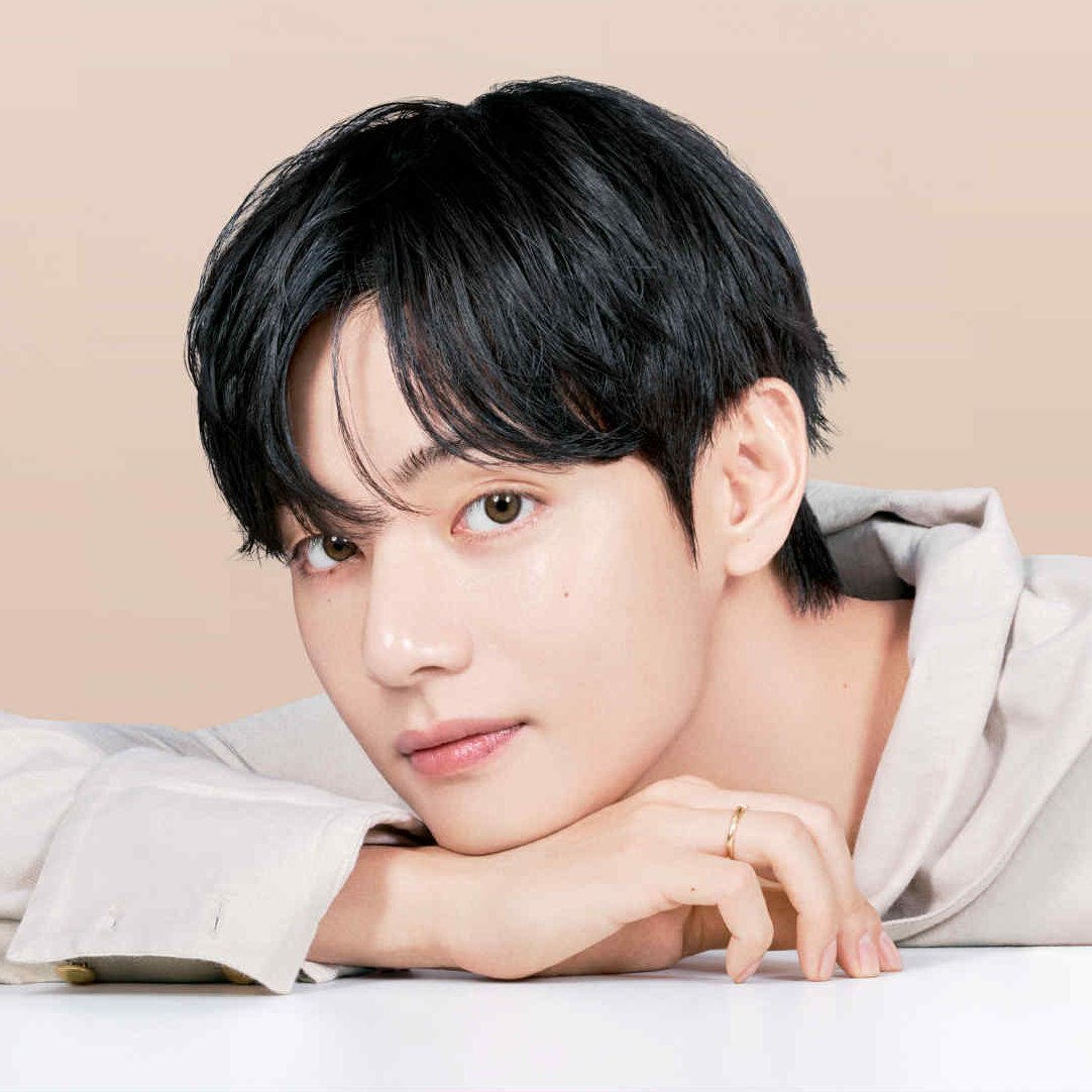 김태형 화장기 덜어낸 청순한 얼굴 너무 좋은 것 같애