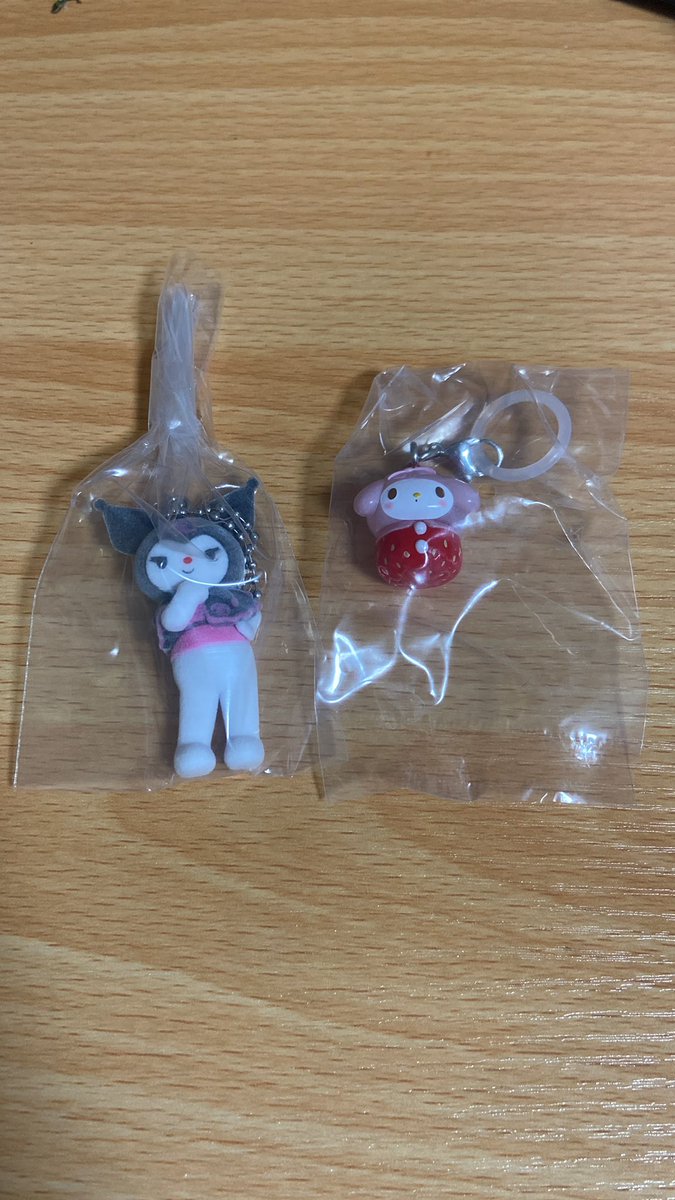 green_clover_ai's tweet photo. 【交換】
サンリオ ミニチュアチャーム ライブキャラクター  いちごめじるしアクセサリー ガチャ

譲→クロミ マイメロ
求→〈ライブキャラクター〉シナモン
〈いちご〉プリン

郵送での取引希望。
まとめての方がいらっしゃいましたら優先させてください。 https://t.co/SKJ0mgHtWk