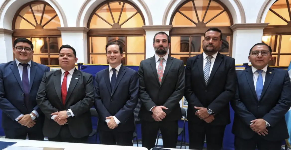 Oscar Vásquez Mijangos tweet media