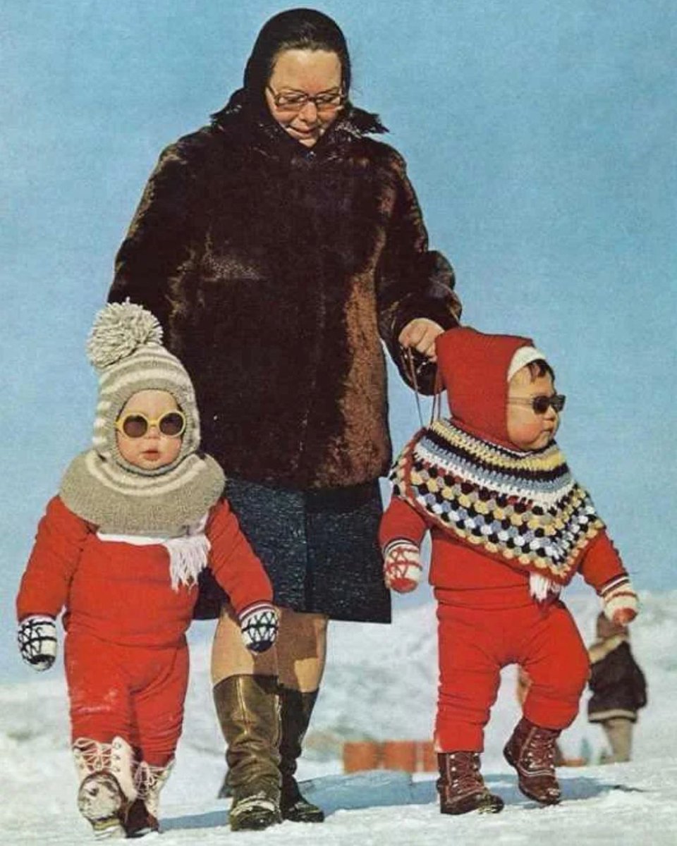 Looking Back In Time tweet media