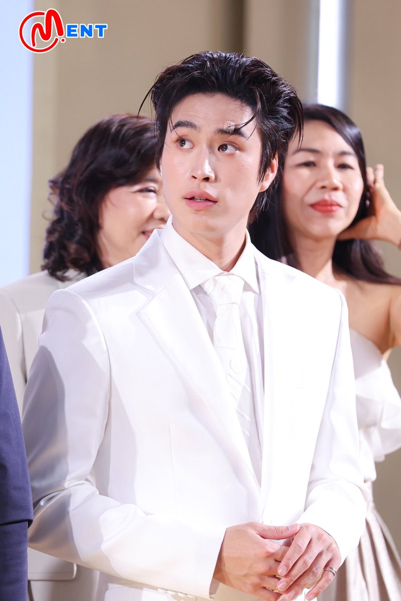 หนุ่ม "เจมีไนน์" ร่วมงานฉลองเปิด "ห้างเซ็นทรัลปิ่นเกล้า " โฉมใหม่ อย่างเป็นทางการในคอนเซ็ปต์ The Brightest Star to The West - ช้อปฟิลใหม่ เล่นใหญ่กว่าเดิม

THE HEARTBEAT OF PINKLAO X GEMINI

#CentralPinklaoxGEMINI
#Gemini_NT #เจมีไนน์ 
#NewCentralPinklao
#TheNewSoulOfPinklao