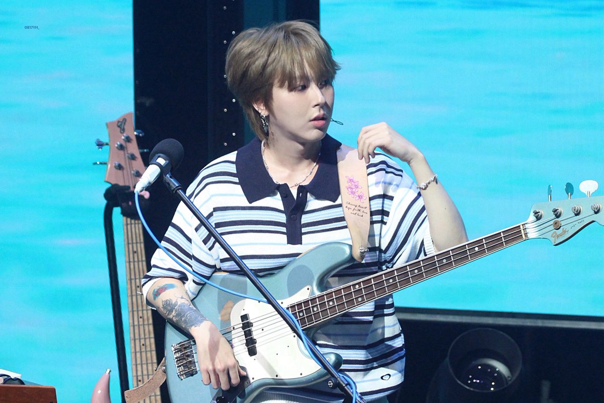 기욱아 생일 축하해💙

#LoveLee_Giuk_Day
#당신은_어디쯤_여긴_기욱이_생일