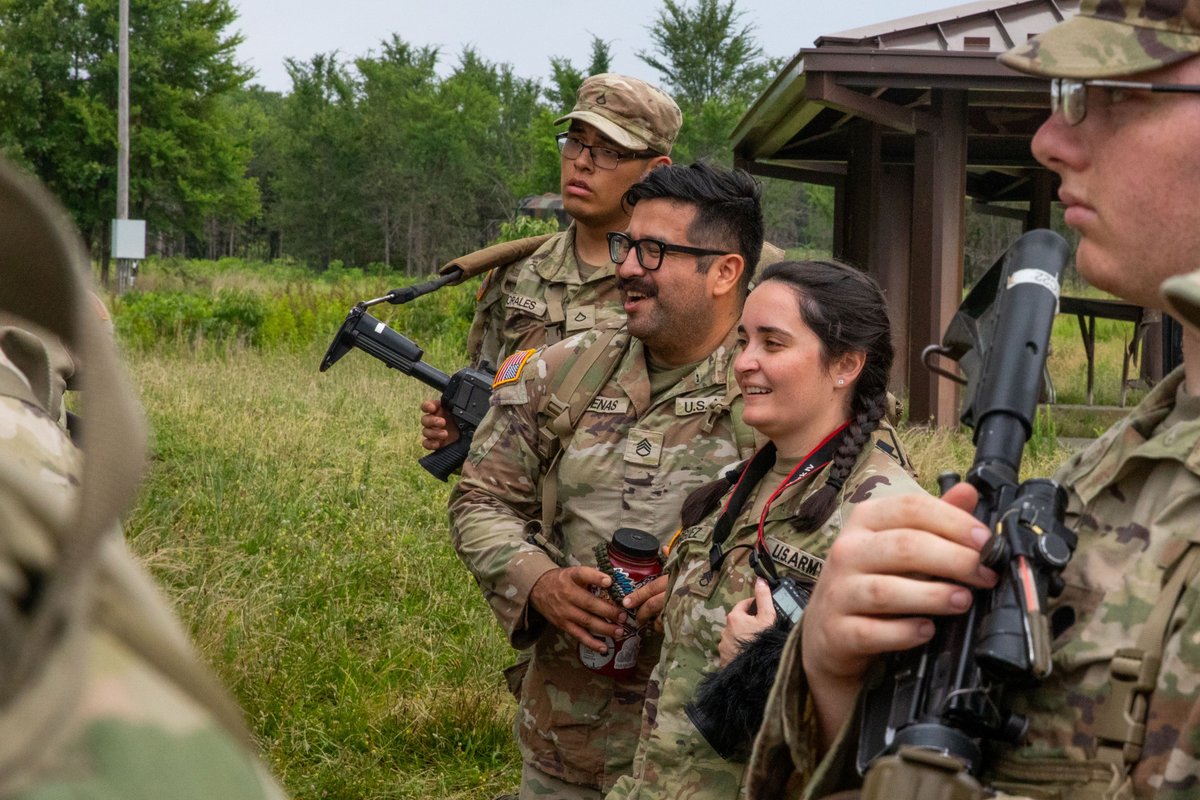 JoinARGuard's tweet image. Different jobs. Different dreams. Same commitment to serve. That’s what makes Arkansas Soldiers uncommon. Follow us for real stories from your neighbors in uniform.

 #UncommonIsCalling #RealPeopleRealStories #ArkansasNationalGuard #JoinARGuard #NoBetterPeople