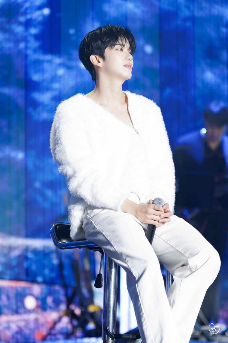 세상에서 가장 큰 마음을 담아
너의 생일을 축하해🎂

#FOREVER_LOVE_YOUNGJAE
#내_겨울날의_선물_유영재

#YOOYOUNGJAE #유영재 #BAP #비에이피