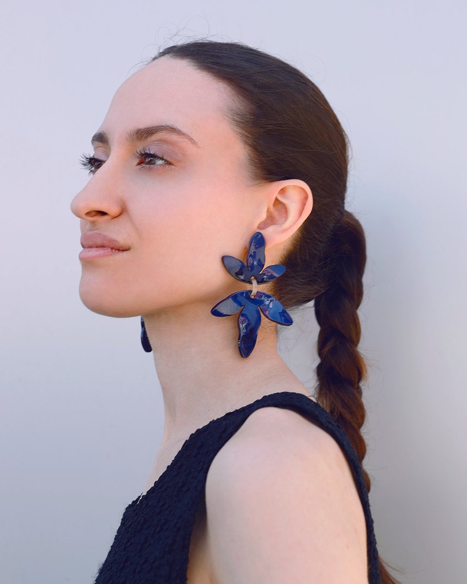 Sonata, firma de bisutería y acero quirúrgico con espíritu mediterráneo, crea piezas de elegancia atemporal que trascienden la temporada. En #Bisutex26 presentará su colección Primavera/Verano 2026, con un servicio ágil y cercano al canal profesional.