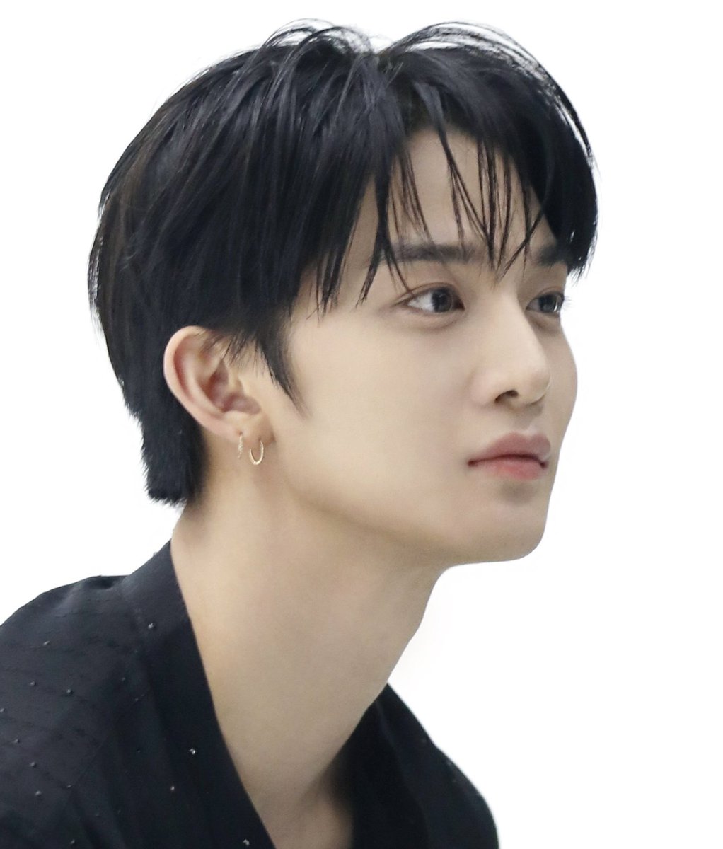 s_sssssya's tweet image. 헤메완벽하고, 눈썹개찐하고, 입작고, 눈크고, 애굣살 다섯바가지인거에 최종 입덕햇다 못참겟다 

진영이님 저 이 날 동결건조 시켜두 되나요? 

네진영: 배.