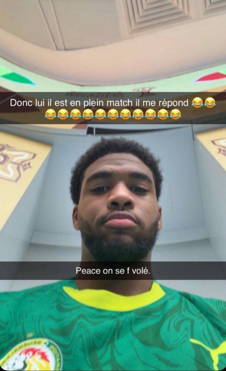 ProsMarocains's tweet image. In the middle of the Africa Cup of Nations final, Ibrahim Mbaye who his mother is Moroccan, left the pitch and headed to the dressing room. He posted a video on Snapchat in which he wrote:

“Peace be upon you, we were robbed.”

Fifteen minutes later, he returned to the pitch as…