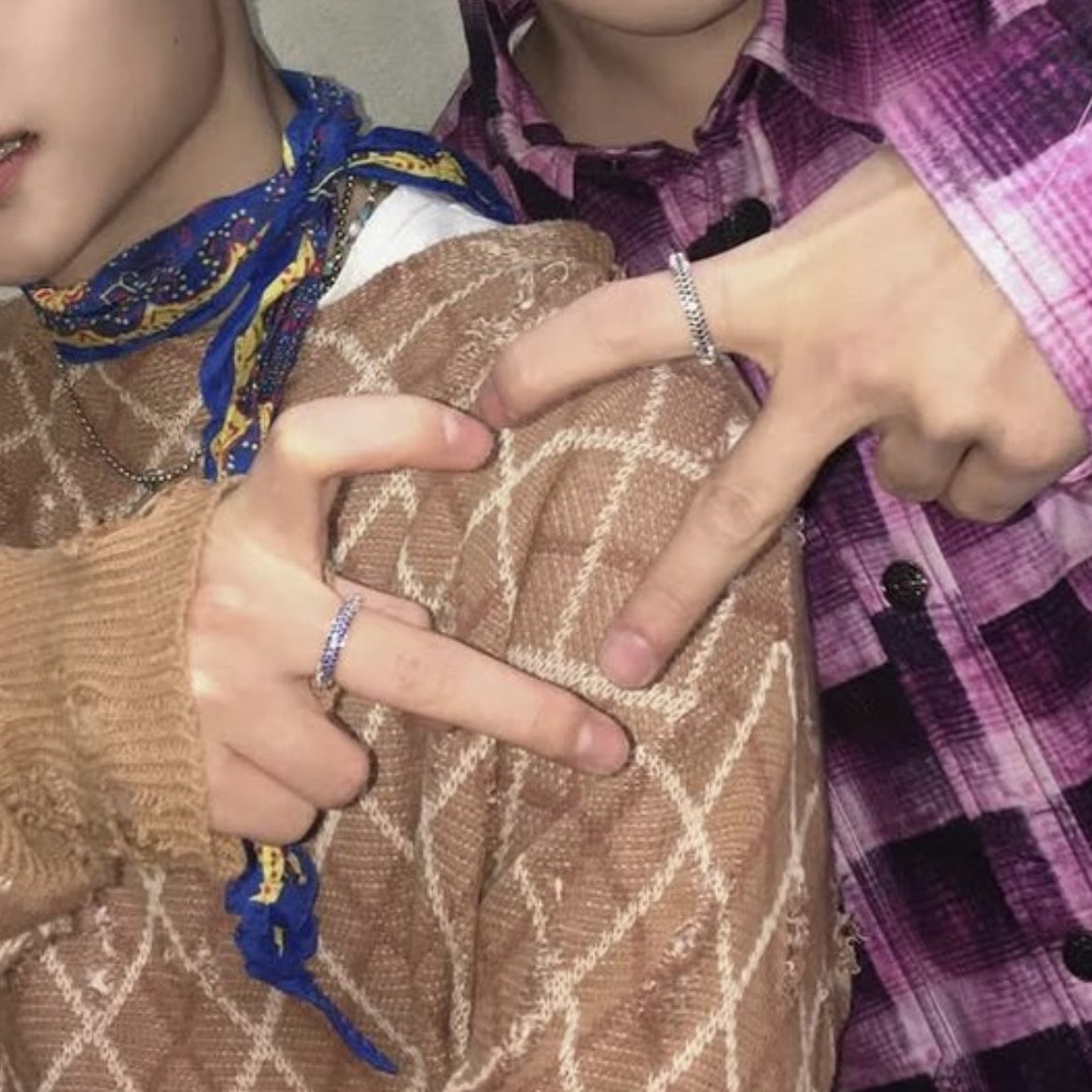 leowonarchive's tweet photo. leowon ig update! (+ matching rings) 𝜗𝜚⋆₊˚

.𖥔 ݁ #이리오 #이상�� #LEO #SANGWON
#ALPHADRIVEONE   #ALD1   #렝원 https://t.co/UT2juWMVlv