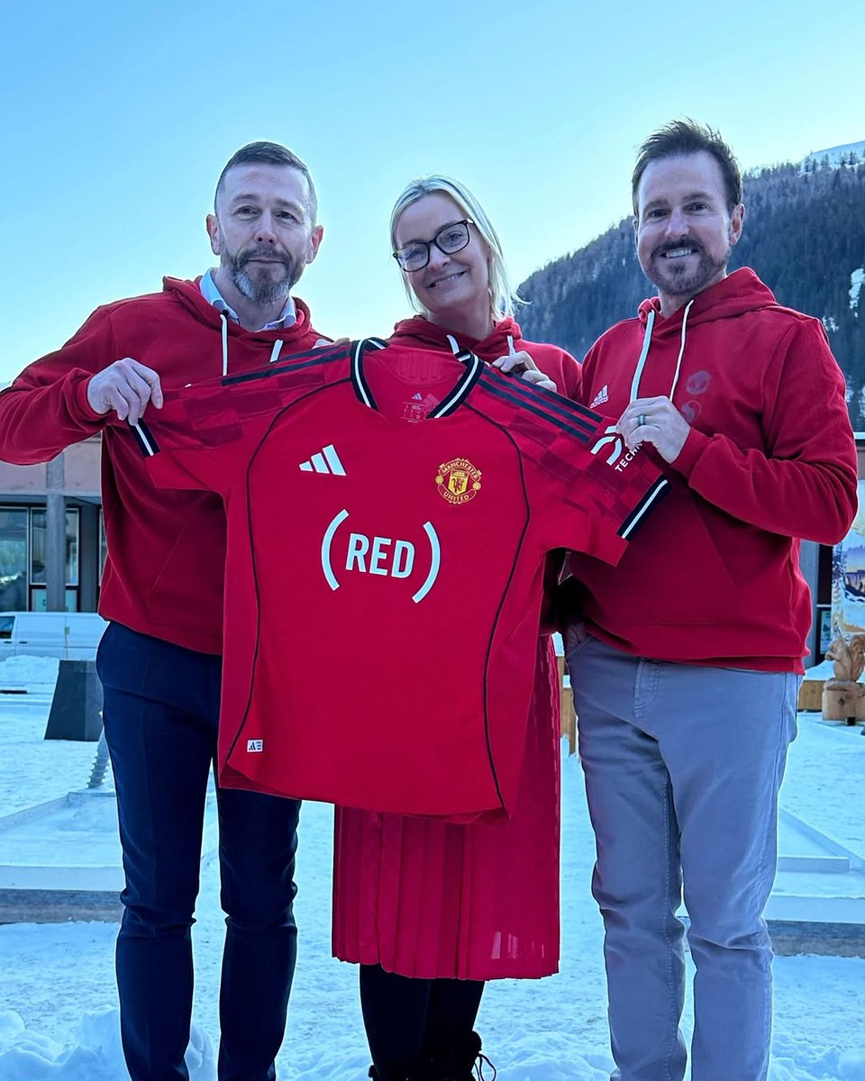 Depois de fazer história no ano passado, (RED), Snapdragon e <a href="/ManUtd/">Manchester United</a> revelaram uma nova camisa de edição limitada e anunciaram o segundo ano da parceria para apoiar a luta global contra a injustiça na saúde.

Obrigado, Snapdragon, por mais uma vez transformar sua parceria icônica