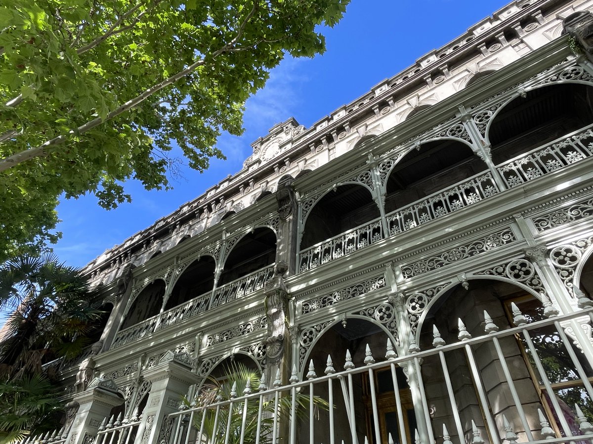 Then on to ⁦<a href="/NTAV/">National Trust of Australia (Victoria)</a>⁩ Tasma Terrace for the pop-up exhibition, which not only shares some of the collection with the public but also the wonderful terrace itself.
