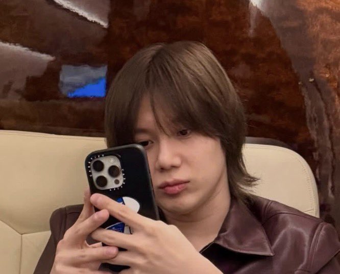 ℭ𝔥𝔩𝔬𝔢 ⟢ tweet media