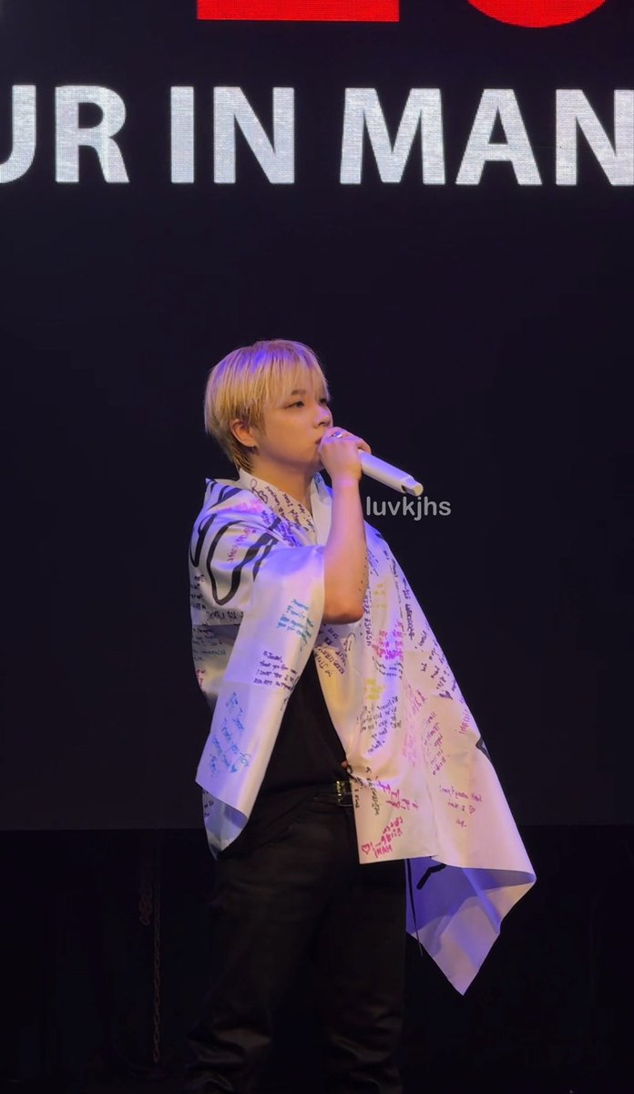 luvkjhs's tweet photo. jinhwan with the message blanket from iKONICS

i hope every time you read those messages it would remind you how loved you are @iKON_gnani_____ 🥹❤️

DATE NIGHT WITH JINHWAN
#JAY_207_ASIATOUR
#JAYinMANILA https://t.co/j9slzg77bG