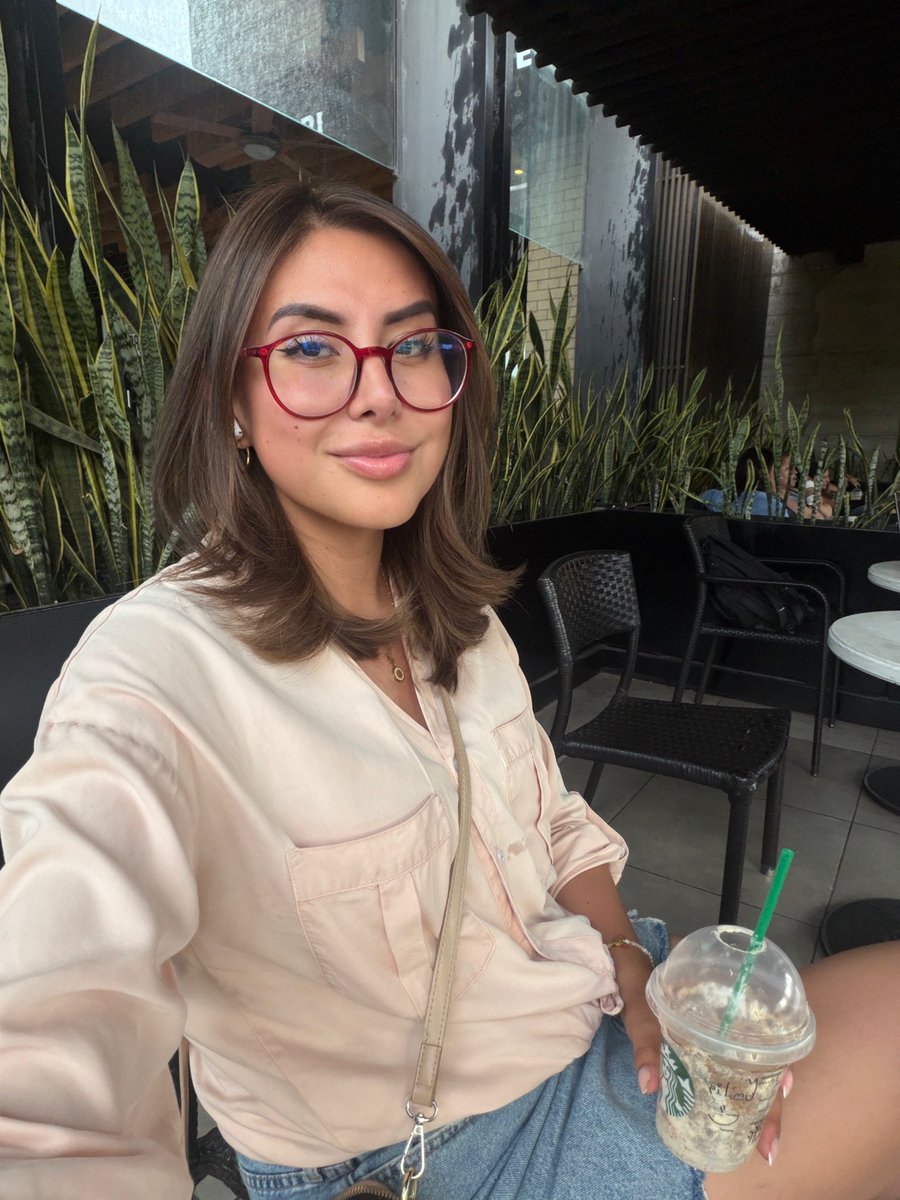 Emmi 🌸👩🏻‍💻 tweet media