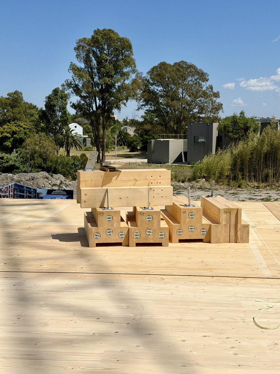 gatchugarry's tweet image. Proyecto Zona Franca del Plata en Colonia. Será el edificio con estructura de madera laminada más alto -cinco pisos- y con más volumen -12.000 m2- de Uruguay.