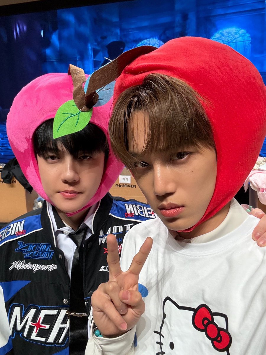 ohsenh's tweet image. it's them, chanyeol's babies