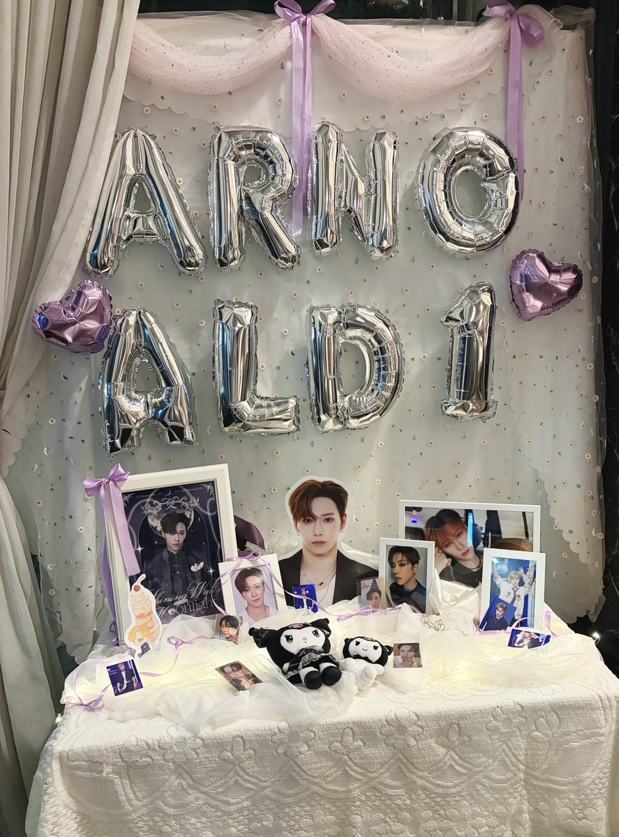 ARNO_THAILAND's tweet image. คาเฟ่อาร์โนพร้อมต้อนรับทุกคนแล้ว🥳
พรุ่งนี้แล้วนะคะ แวะมาถ่ายรูปกันเยอะ ๆ นะคะ😊💖
ᴀʀɴᴏ’ꜱ ᴅᴇʙᴜᴛ ᴄᴀꜰé ᴇᴠᴇɴᴛꜱ 🏰
𝓢𝓱𝓲𝓷𝓲𝓷𝓰 𝓦𝓪𝓵𝓽𝔃 𝓲𝓷 𝓜𝓸𝓸𝓷𝓵𝓲𝓰𝓱𝓽

🧁𝟤𝟦–𝟤𝟧 𝘑𝘢𝘯𝘶𝘢𝘳𝘺 𝟤𝟢𝟤𝟨
🫖𝘢𝘵 𝘊𝘢𝘧é 𝘓’𝘢𝘱𝘱𝘢𝘳𝘵𝘦𝘮𝘦𝘯𝘵
🎠𝘔𝘙𝘛 𝘙𝘢𝘮𝘢 𝟫,…