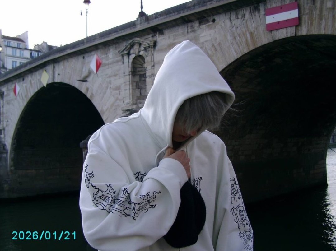 fallensunsky's tweet image. very bf of you jisung