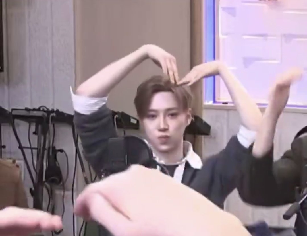 จริงแล๋น tweet media