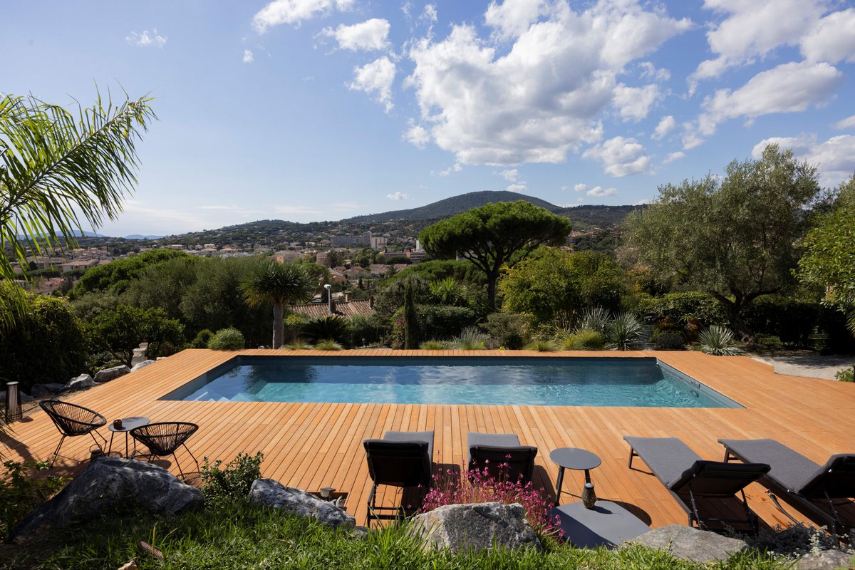 PiscinaWaterair's tweet photo. Imagine chegar a casa… e este ser o seu refúgio!
Piscinas Waterair: personalizadas para o seu jardim, o seu estilo e a sua família. 💦
#marpic #waterair #piscinaswaterair #piscinawaterair #piscina #piscinas #swimmingpools #swimmingpool #pool #pools #diy #diypool #diypools https://t.co/thmtRUYyDz