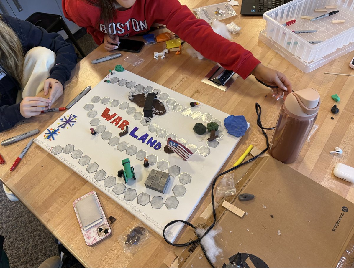 Meegan Molander tweet media