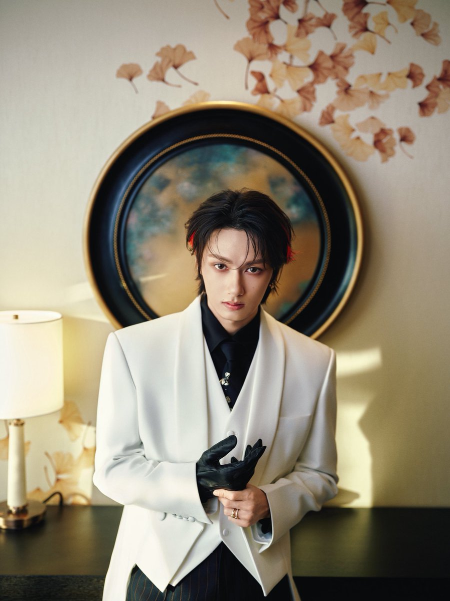 wonhuiful's tweet image. this photo is driving me crazy. THE WEN JUNHUI