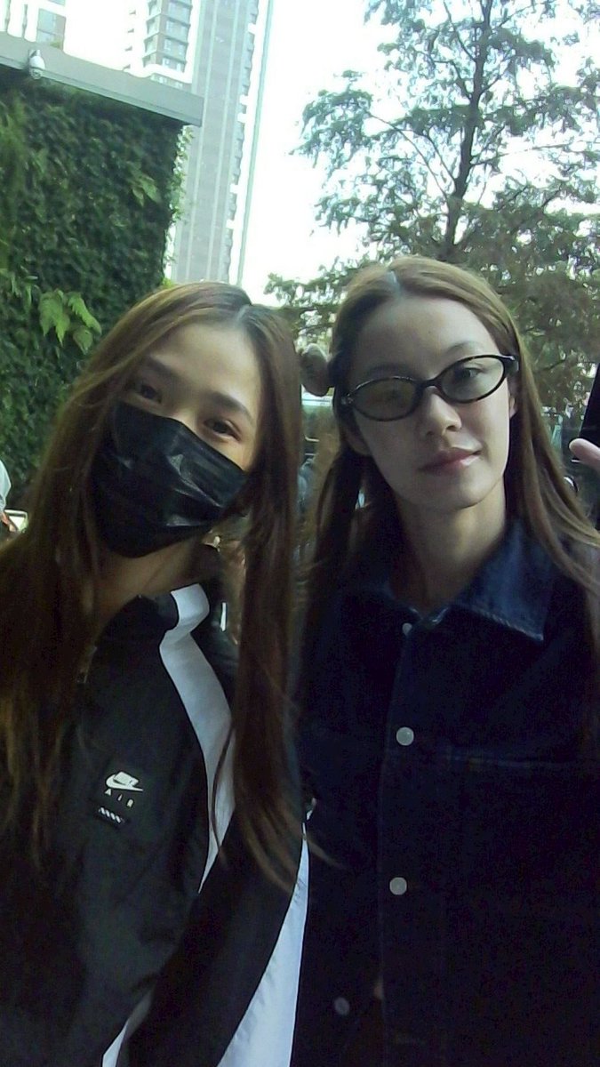 NamtanTipnaree's tweet image. สวัสดี 👋🏻 (ถ่ายจากเครื่องคิดเลข)