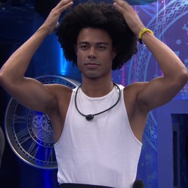 updatecharts's tweet image. Breno TIROU o BIGODE. Gostaram? #BBB25