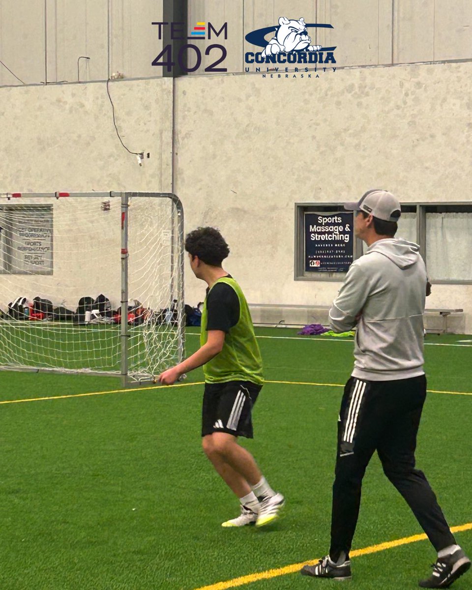 402DA_'s tweet image. Loved having coach Jason Weides form Concordia Men’s Soccer on site to deliver a session to our high school boys last night. 

#LincolnsTeam
