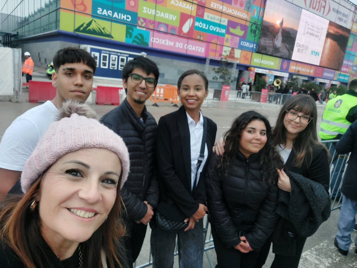 Asistencia de 2º CFGS Gestión de Alojamientos Turísticos a FITUR 2026.