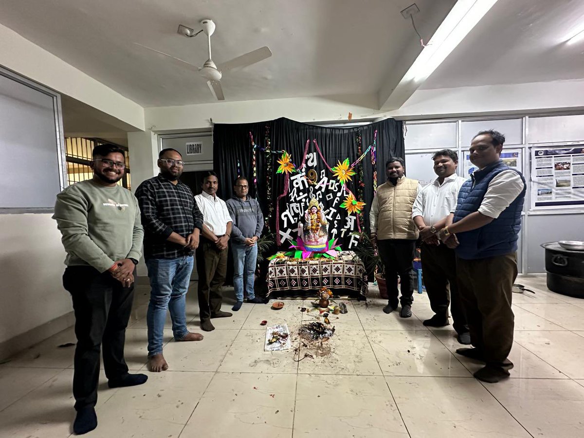 ଗଙ୍ଗାଧର ମେହେର ବିଶ୍ବବିଦ୍ଯାଳୟ, ସମ୍ବଲପୁରର ଇତିହାସ ବିଭାଗରେ ଆୟୋଜିତ ବାଗ୍‌ଦେବୀ ମା ସରସ୍ବତୀଙ୍କ ପୂଜାରେ ଯୋଗଦାନ ଅବସରରେ…