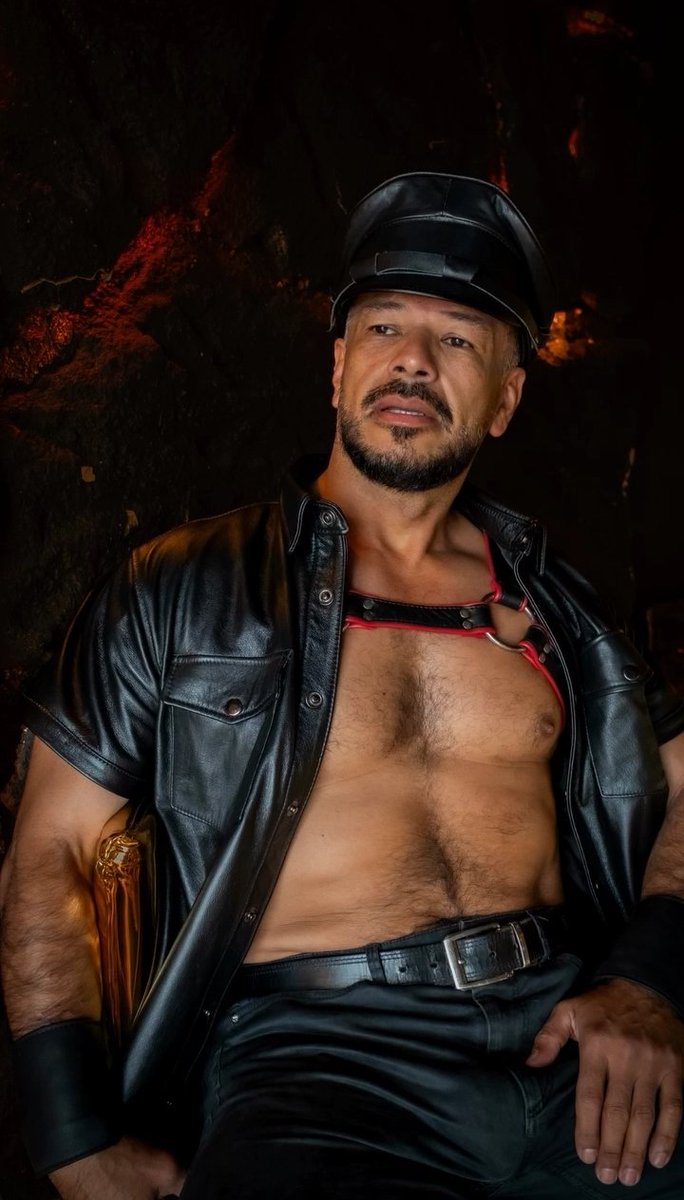 leathercali tweet media